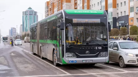 В Астане поменяли маршруты автобусов из-за забега единства